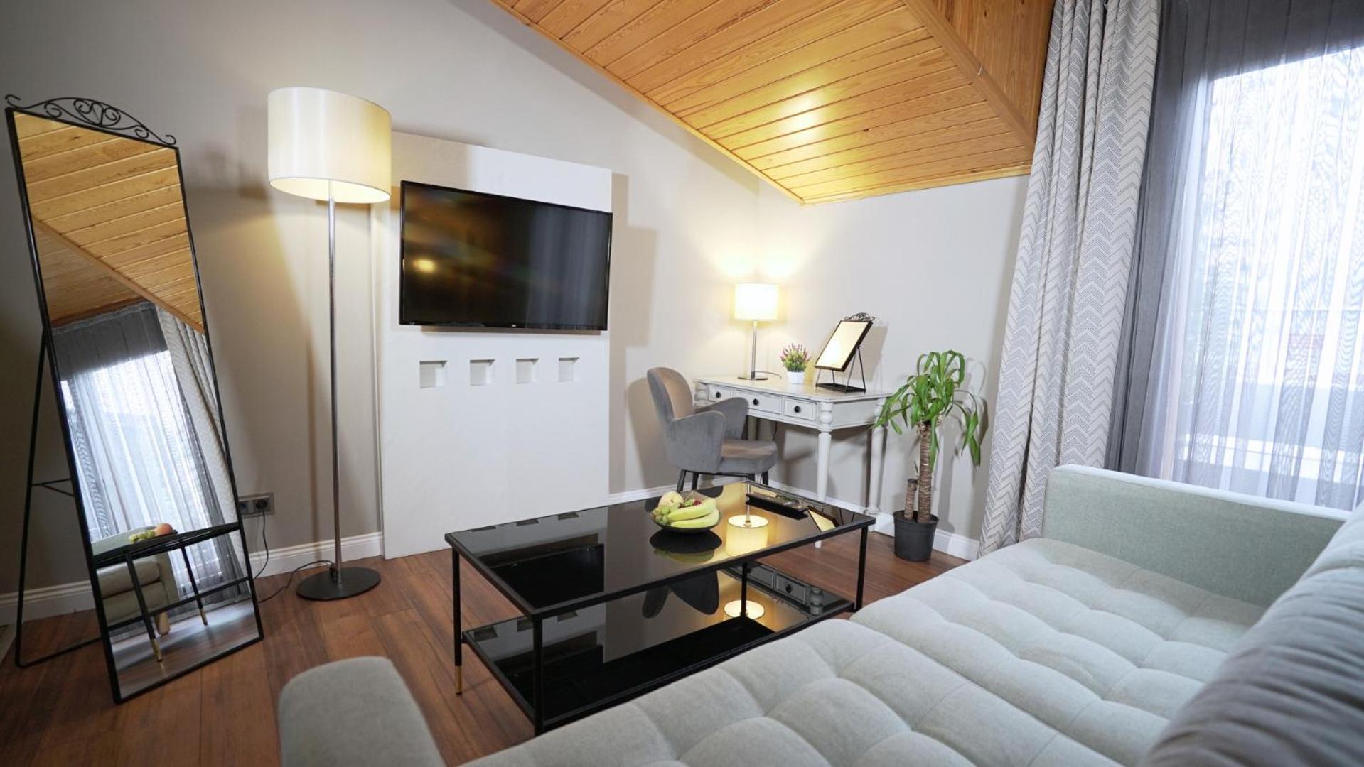 Homey Airport Hotel Arnavutkoy Екстериор снимка