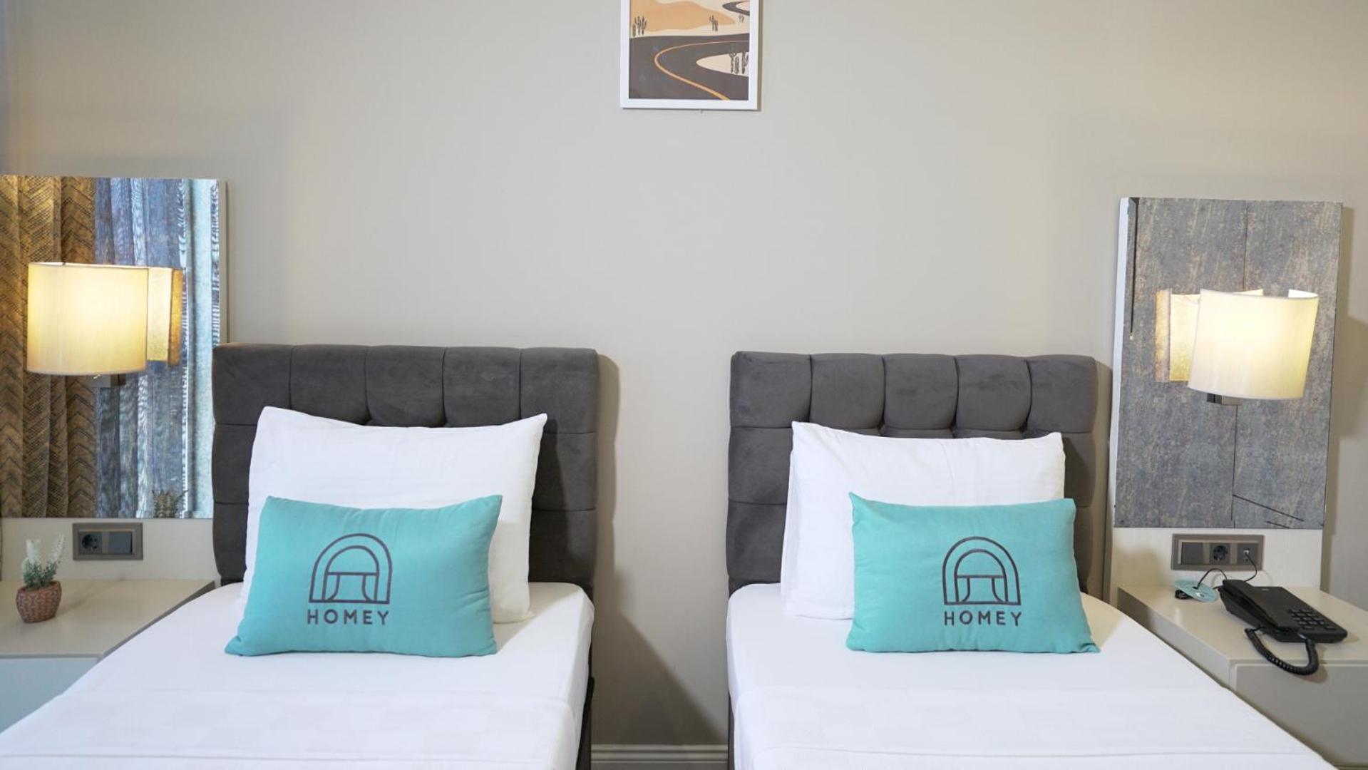 Homey Airport Hotel Arnavutkoy Екстериор снимка