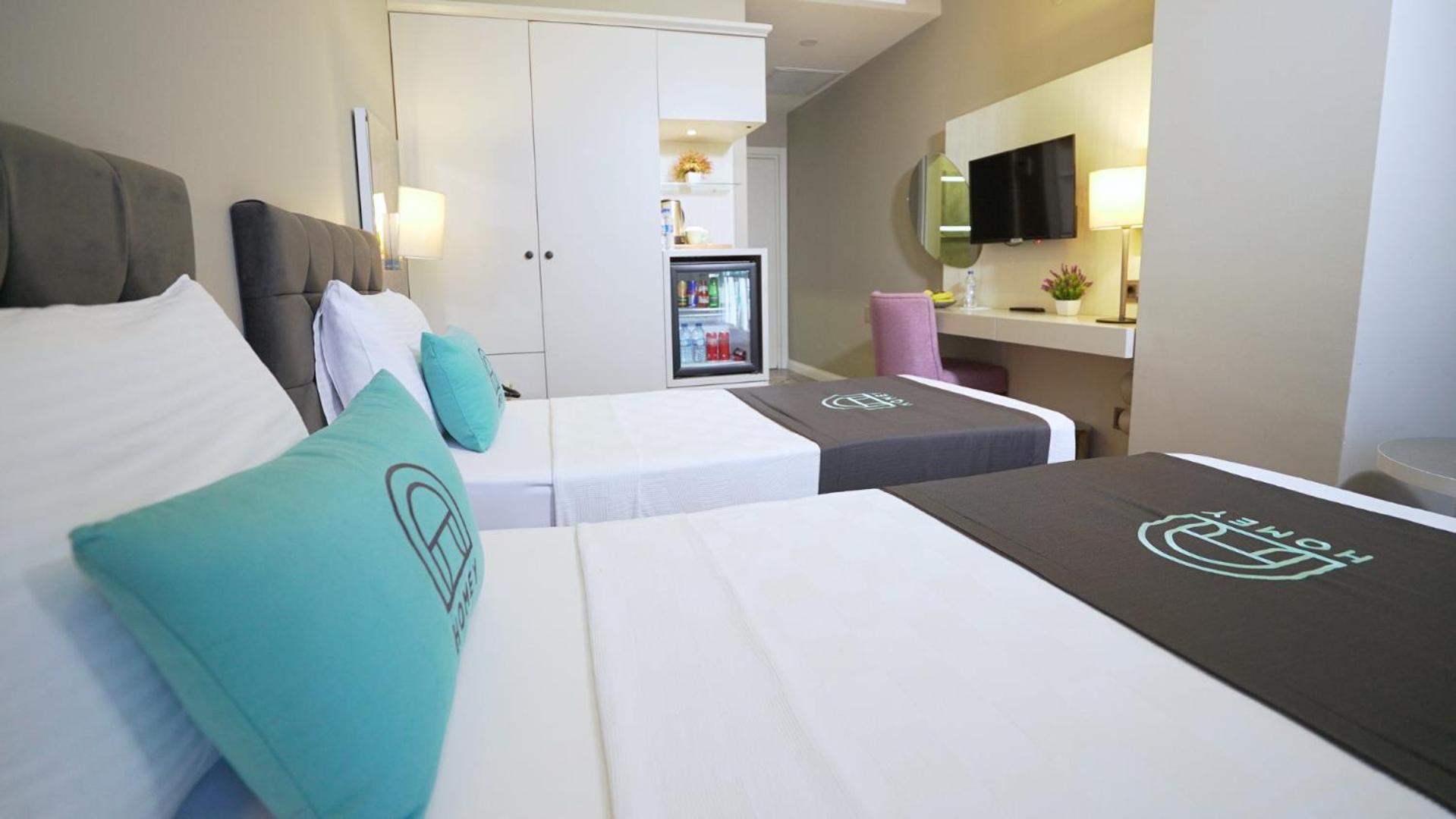 Homey Airport Hotel Arnavutkoy Екстериор снимка